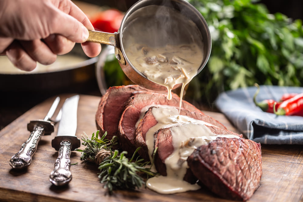 friptura cu sos de ciuperci