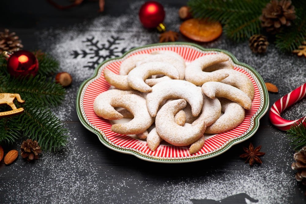 farfurie cu cornulete