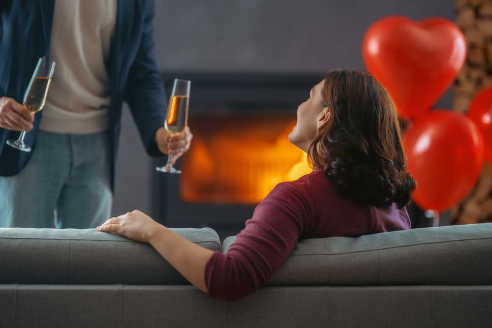 Cina romantica de Valentine's Day in fata semineului