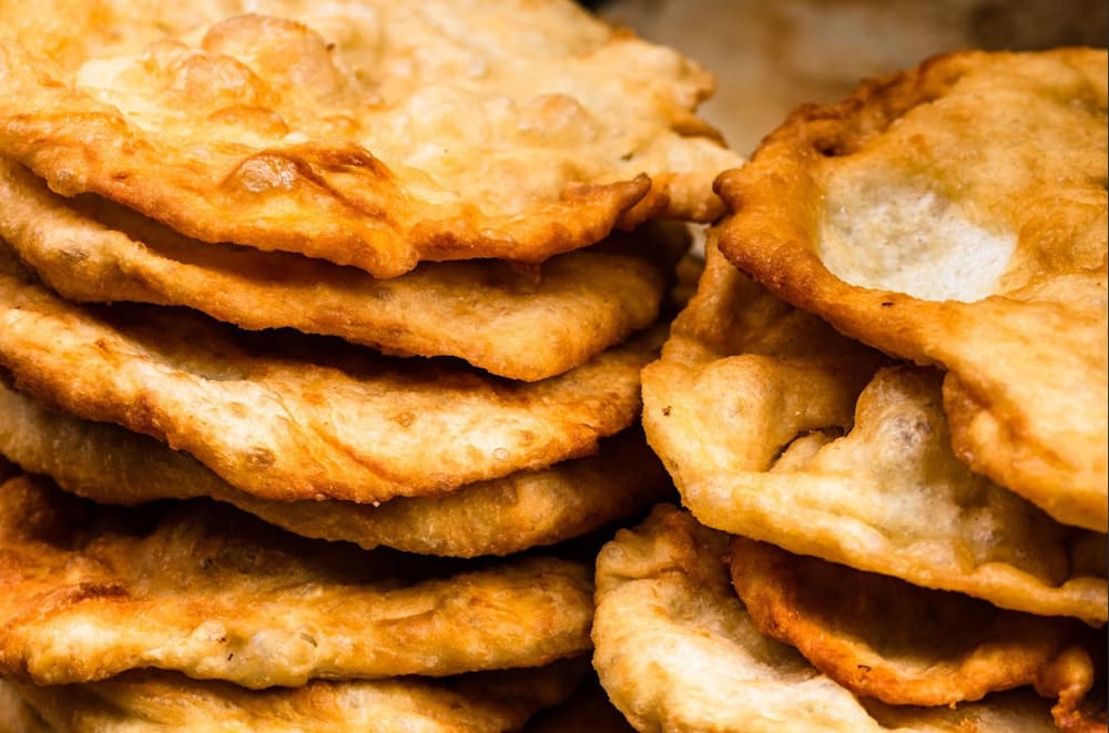 Langoși cu brânză