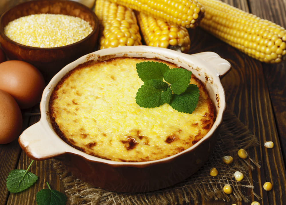 Coacerea mămăligii cu brânză la cuptor