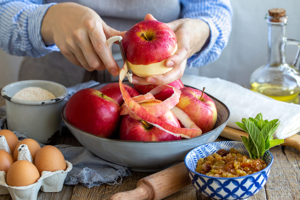 Curatare mere pentru placinta