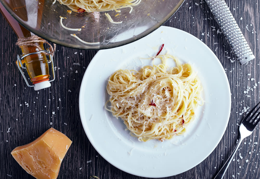 Paste quatro formaggi cu cascaval