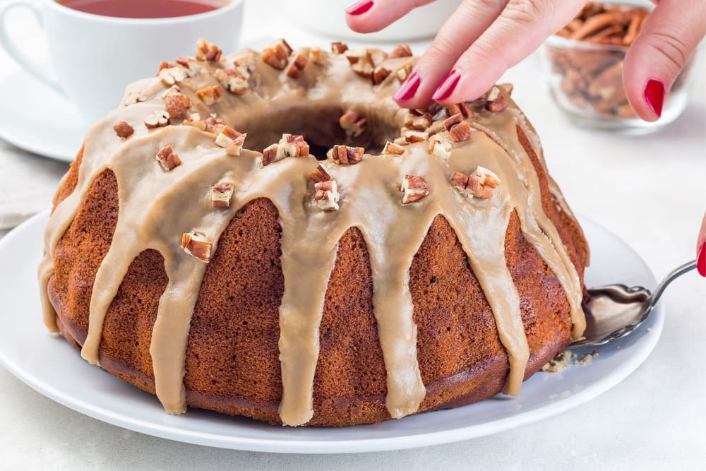 Servire prajitura cu nuca