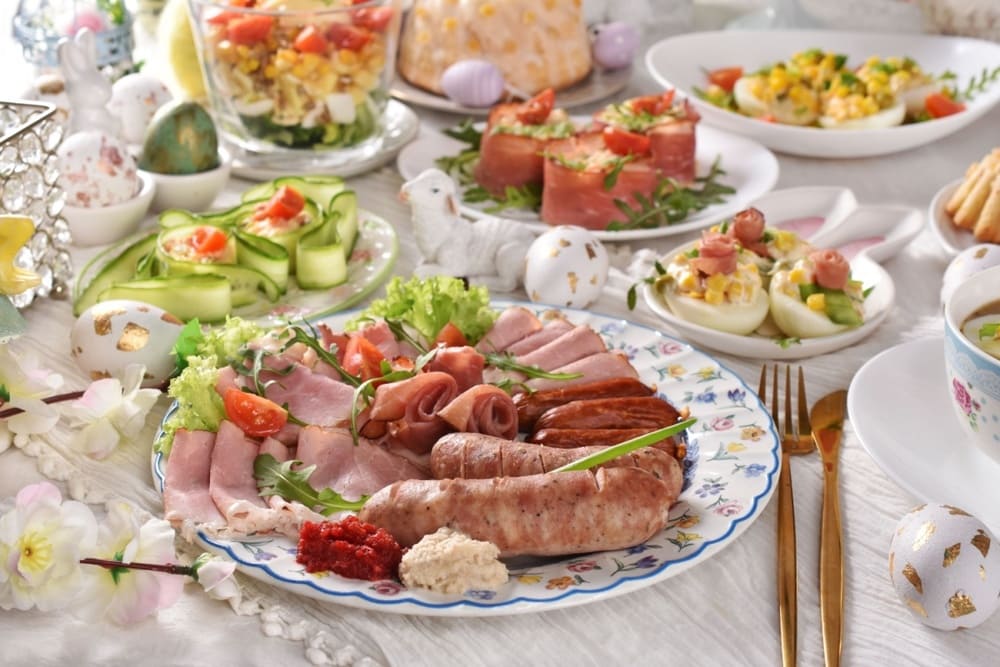 Aperitive traditionale de Paste