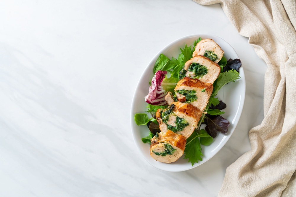 Variante de rulada din piept de pui cu spanac